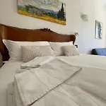 Al Laghetto Oda ve Kahvaltı La Morra