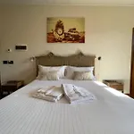 Al Laghetto Bed & Breakfast La Morra
