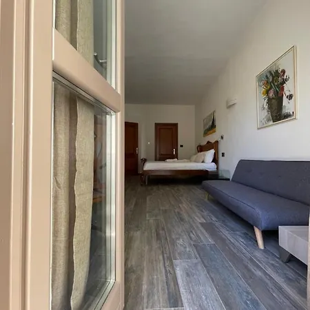 Bed & Breakfast Al Laghetto La Morra