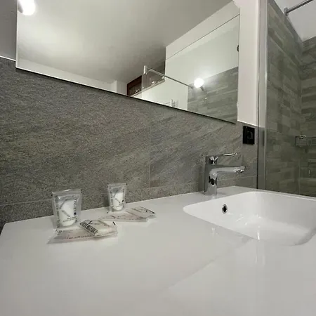 Nocleg ze śniadaniem Al Laghetto