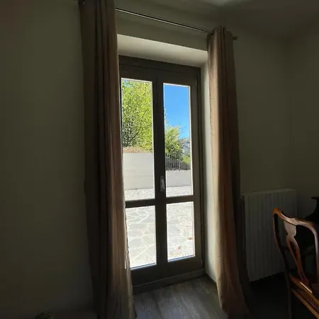 Al Laghetto Nocleg ze śniadaniem La Morra