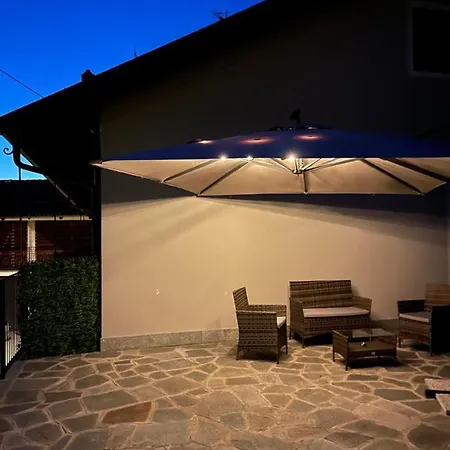 Al Laghetto Nocleg ze śniadaniem La Morra