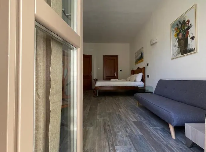 Bed & Breakfast Al Laghetto La Morra