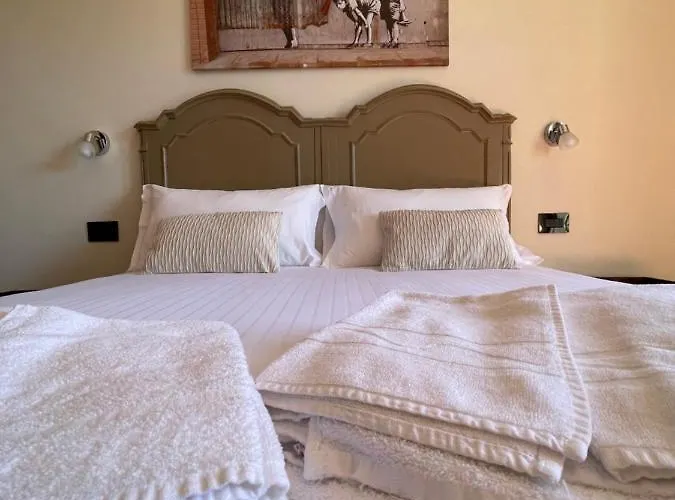 Oda ve Kahvaltı Al Laghetto La Morra