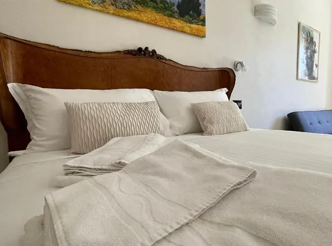 Al Laghetto לינה וארוחת בוקר לה מורה