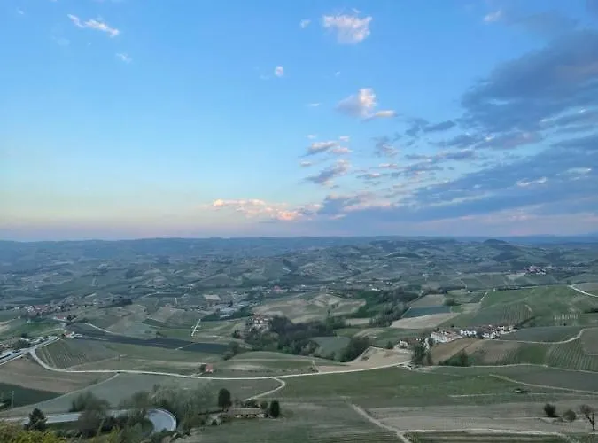 Al Laghetto Bed & Breakfast La Morra